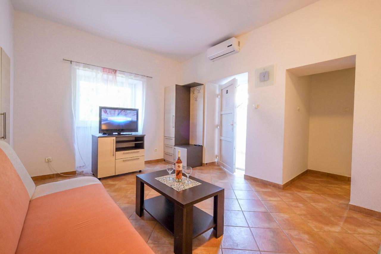 Apartmani Nina Rovinj Buitenkant foto