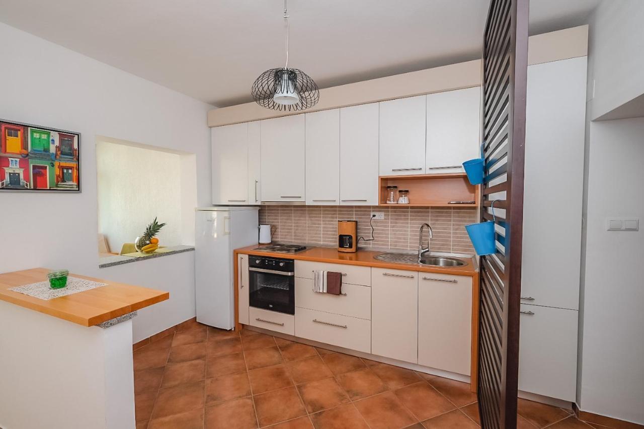 Apartmani Nina Rovinj Buitenkant foto