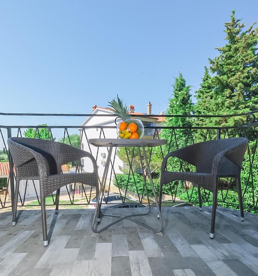 Apartmani Nina Rovinj Buitenkant foto